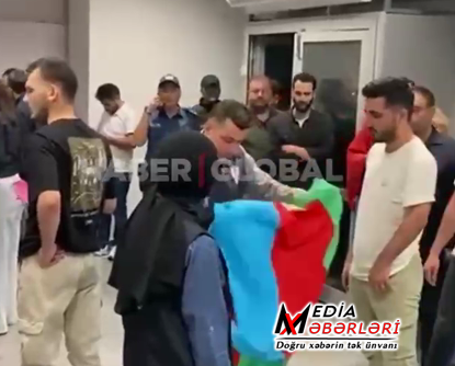 Türk polisinin Azərbaycan bayrağına qarşı bu hərəkəti gündəm olub - VİDEO