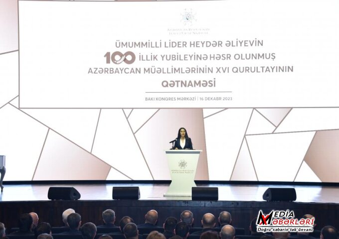 Azərbaycan müəllimlərinin XVI qurultayı başa çatdı