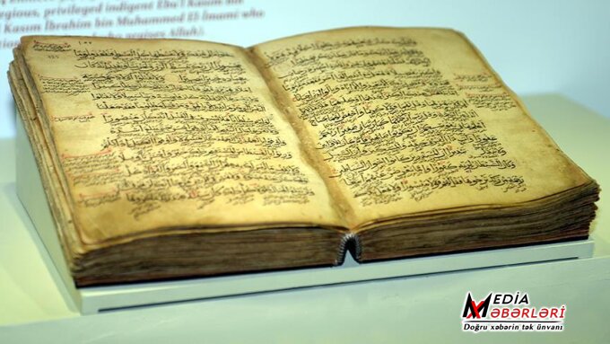 Azərbaycanda 700 min manata Quran satılır - Foto