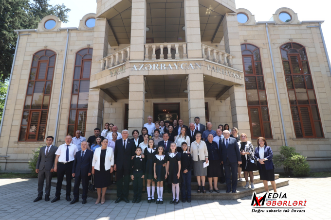 Qazaxda “Azərbaycanın şanlı dövlətçilik tarixinə qızıl hərflərlə yazılan gün” mövzusunda tədbir keçirilib