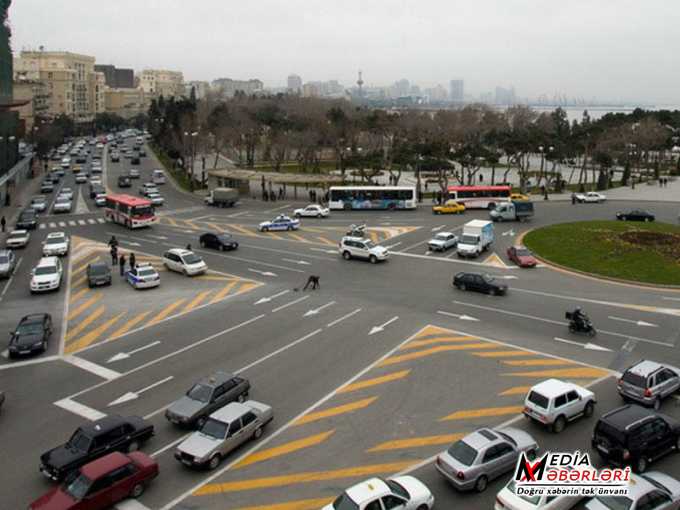 Bakıda əsas yol bağlanır