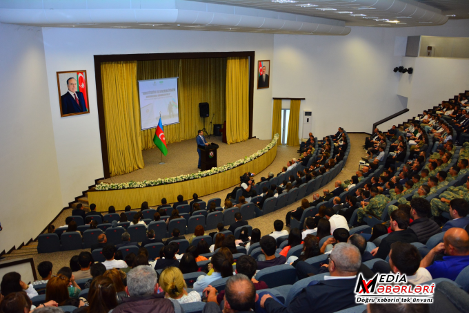 Ağstafada “Konstitusiya və Suverenliyimizin qorunmasında ordumuzun rolu" mövzusunda region gənclərinin konfransı keçirilib