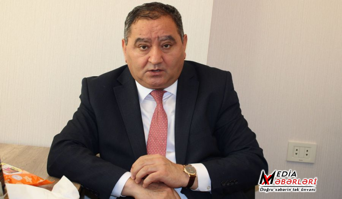 Etibar Əliyev: “Təhsil sahəsinə aidiyyatı olmayan şəxslərə yüksək vəzifələr verilir”