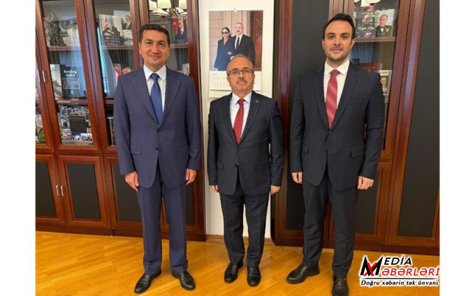 Hikmət Hacıyev Türkiyə səfiri ilə Azərbaycan-Ermənistan sülh prosesini müzakirə etdi Hikmət Hacıyev Türkiyə səfiri ilə Azərbaycan-Ermənistan sülh prosesini müzakirə etdi