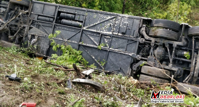 Ermənistanda sərnişin avtobusu aşıb: 18 nəfər xəsarət alıb Ermənistanda sərnişin avtobusu aşıb: 18 nəfər xəsarət alıb