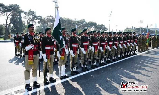 Pakistan hərbçiləri Bakıda paradda... Pakistan hərbçiləri Bakıda paradda...