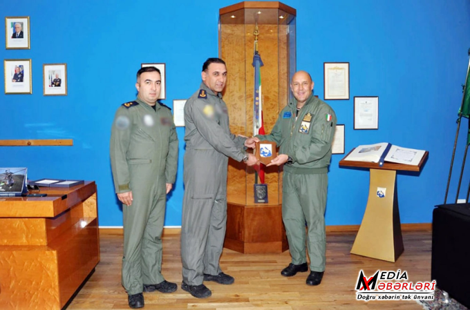 Azərbaycan və İtaliya hərbi mütəxəssisləri arasında ekspert görüşü keçirilib