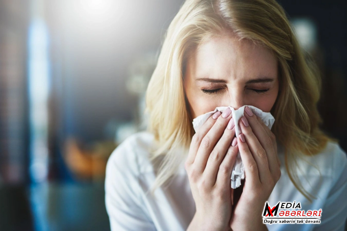 Boğaz və əzələ ağrısı, öskürək, hərarət: İnfeksionistlərdən H3N2 virusu ilə bağlı vacib XƏBƏRDARLIQ Boğaz və əzələ ağrısı, öskürək, hərarət: İnfeksionistlərdən H3N2 virusu ilə bağlı vacib XƏBƏRDARLIQ