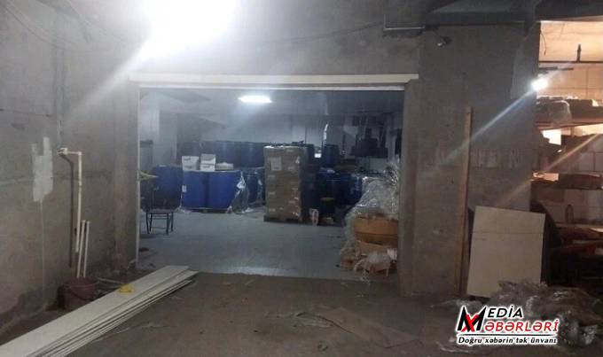 Bakıda bu anbarın fəaliyyəti dayandırıldı - Video Bakıda bu anbarın fəaliyyəti dayandırıldı - Video