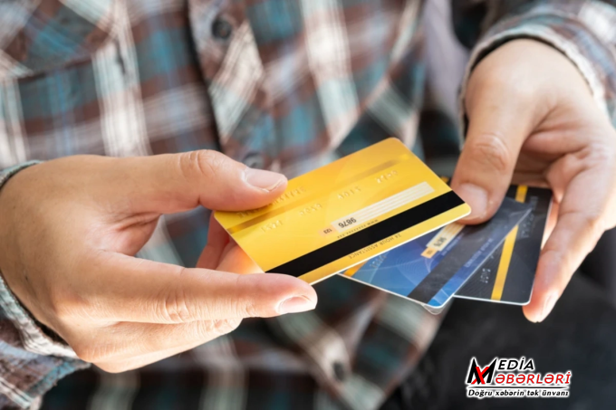 Rusiyada miqrantlara bank hesabı açmaqla bağlı qadağalar qoyula bilər