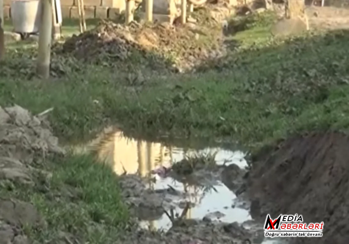 Biləsuvar sakinlərinin probleminə bələdiyyədən BİABIRÇI CAVAB: "Vətəndaş özü etməlidir" - VİDEO