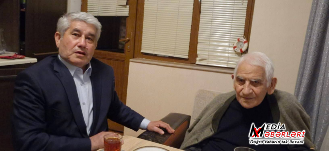 Barat Vüsal Xalq şairi Nəriman Həsənzadəni ziyarət edib