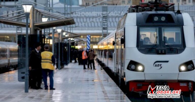 ADY vətəndaşları sərhəddən keçirmək üçün “dəllal” pulu alır