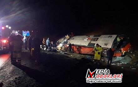 Rusiyada ağır qəza: 2 ölü, 21 yaralı Rusiyada ağır qəza: 2 ölü, 21 yaralı