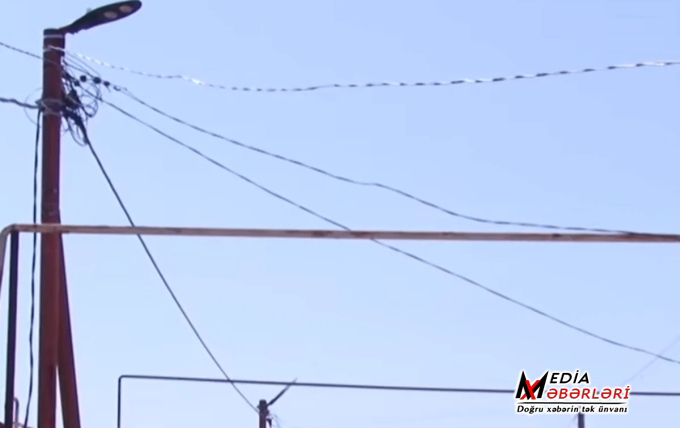 Sumqayıtda əyilmiş elektrik dirəkləri problemi ilə bağlı rəsmi AÇIQLAMA - VİDEO Sumqayıtda əyilmiş elektrik dirəkləri problemi ilə bağlı rəsmi AÇIQLAMA - VİDEO