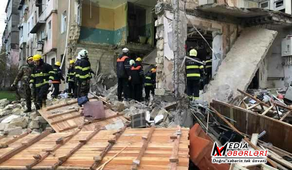 Sumqayıtda yaşayış binasında partlayış: yaralılar var - Foto