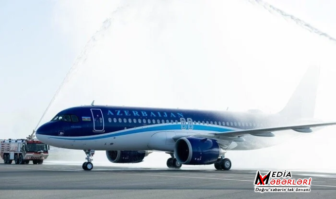 AZAL-ın aldığı yeni təyyarənin təqdimat mərasimi keçirilir AZAL-ın aldığı yeni təyyarənin təqdimat mərasimi keçirilir