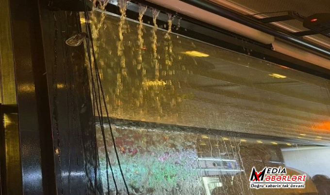 Bakıda məşhur restoranı su basdı - Video