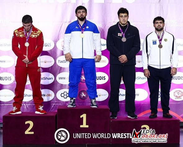 Yusif Dursunov ağır çəkidə ilk Avropa çempionu olaraq adını tarixə yazdırdı