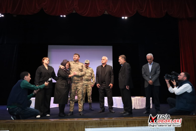 Qazax Dövlət Dram Teatrında “Şəhid atası” tamaşası nümayiş etdirilib