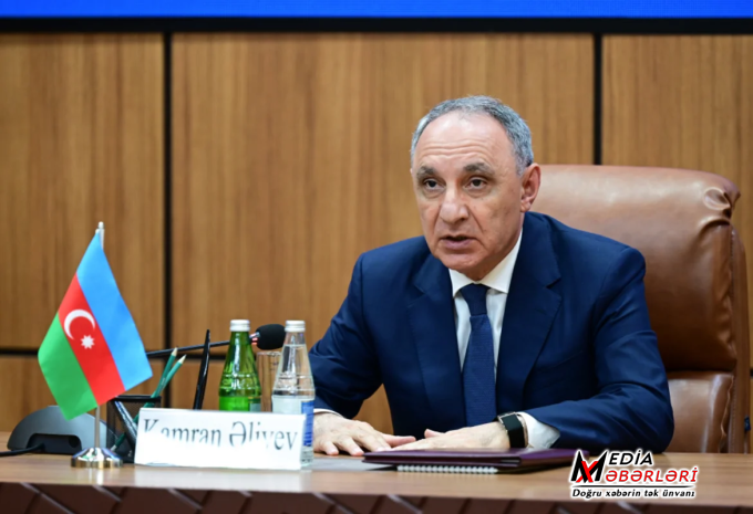 Baş prokuror: "Cinayətlərin təxminən 40-50 faizi yeni informasiya texnologiyalarından istifadə edilməklə törədilir" Baş prokuror: "Cinayətlərin təxminən 40-50 faizi yeni informasiya texnologiyalarından istifadə edilməklə törədilir"