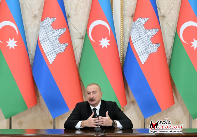 Prezident: "Azərbaycan Asiya ilə Avropa arasında yerləşən ölkə kimi bağlantılarda öz rolunu oynayır" Prezident: "Azərbaycan Asiya ilə Avropa arasında yerləşən ölkə kimi bağlantılarda öz rolunu oynayır"