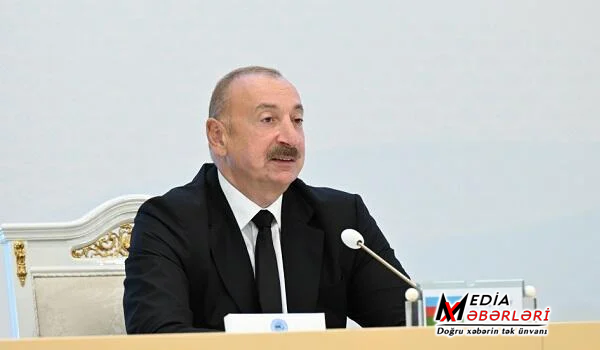 U-15 DÇ: İlham Əliyev millinin oyununu izləyir